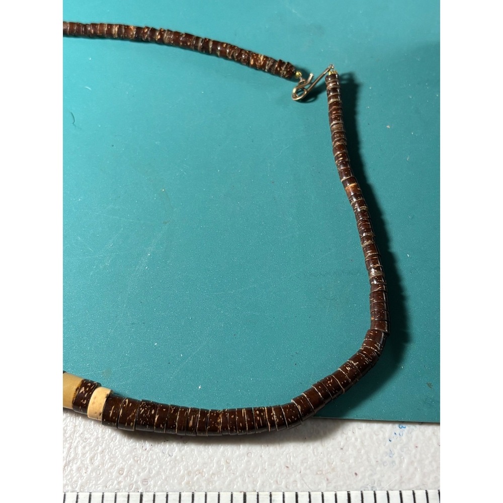 Vintage‎ Coconut Shell Honey Resin Heishi Bead Necklace Brown 18.5 Inch Tropical - Picture 3 of 8